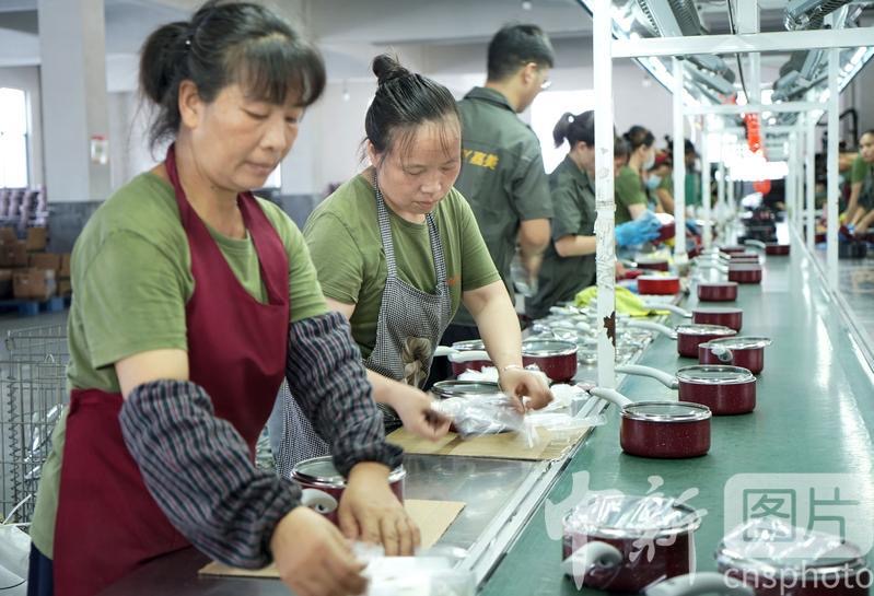 Workshop workers