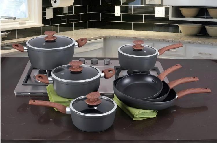 Forged 11pc Cookware Set With Soft Touch Handle